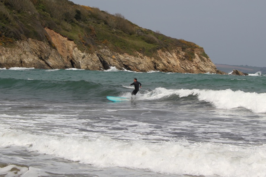 maenporth beach with surf